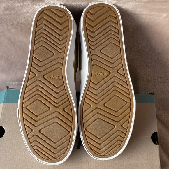 Toms Alpargata Fenix Slip-On - Cedar Green (size 7.5) - Picture 8 of 11